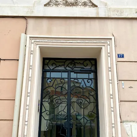 Charming 2 Min Walk From Monaco And Railway Station