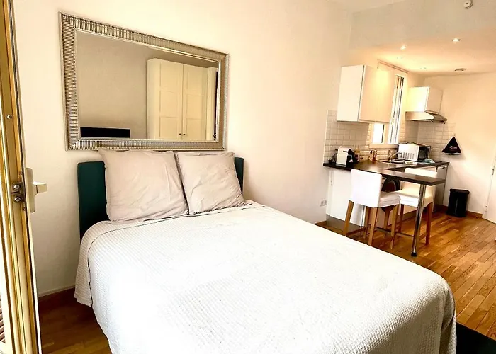Daire Charming 2 Min Walk From Monaco And Railway Station Beausoleil