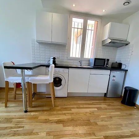 Appartement Charming 2 Min Walk From Monaco And Railway Station Beausoleil