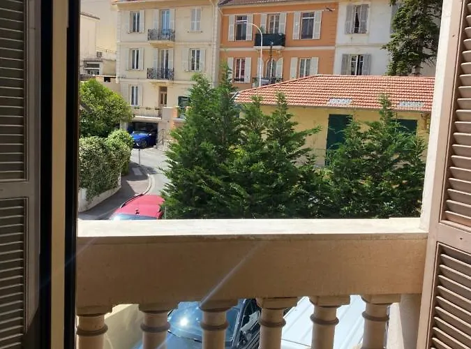 Charming 2 Min Walk From Monaco And Railway Station Apartment Beausoleil