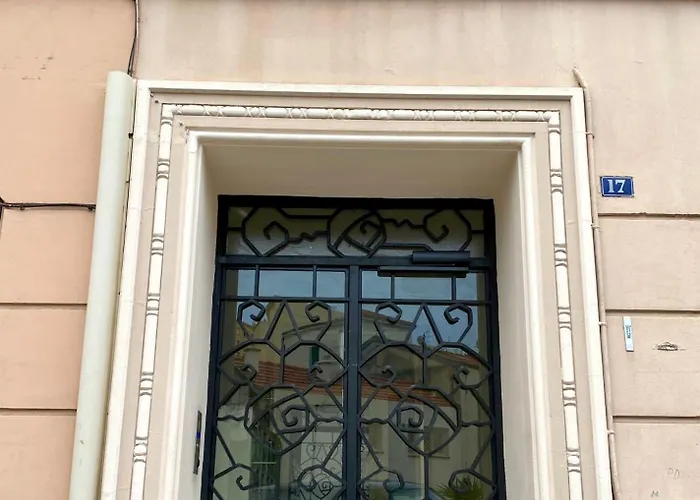 Charming 2 Min Walk From Monaco And Railway Station